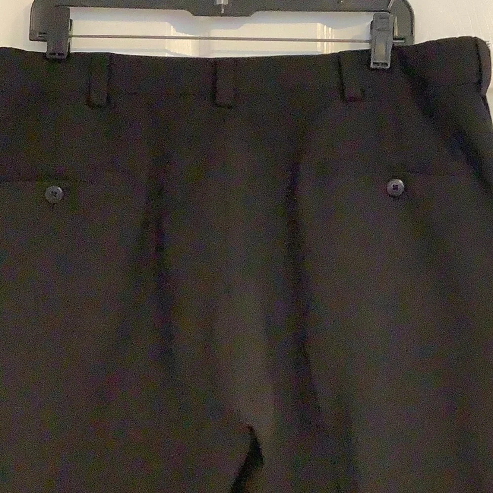 HAGGAR Men’s Black No Iron Flat Front Career Professional Formal Dress Pants 38